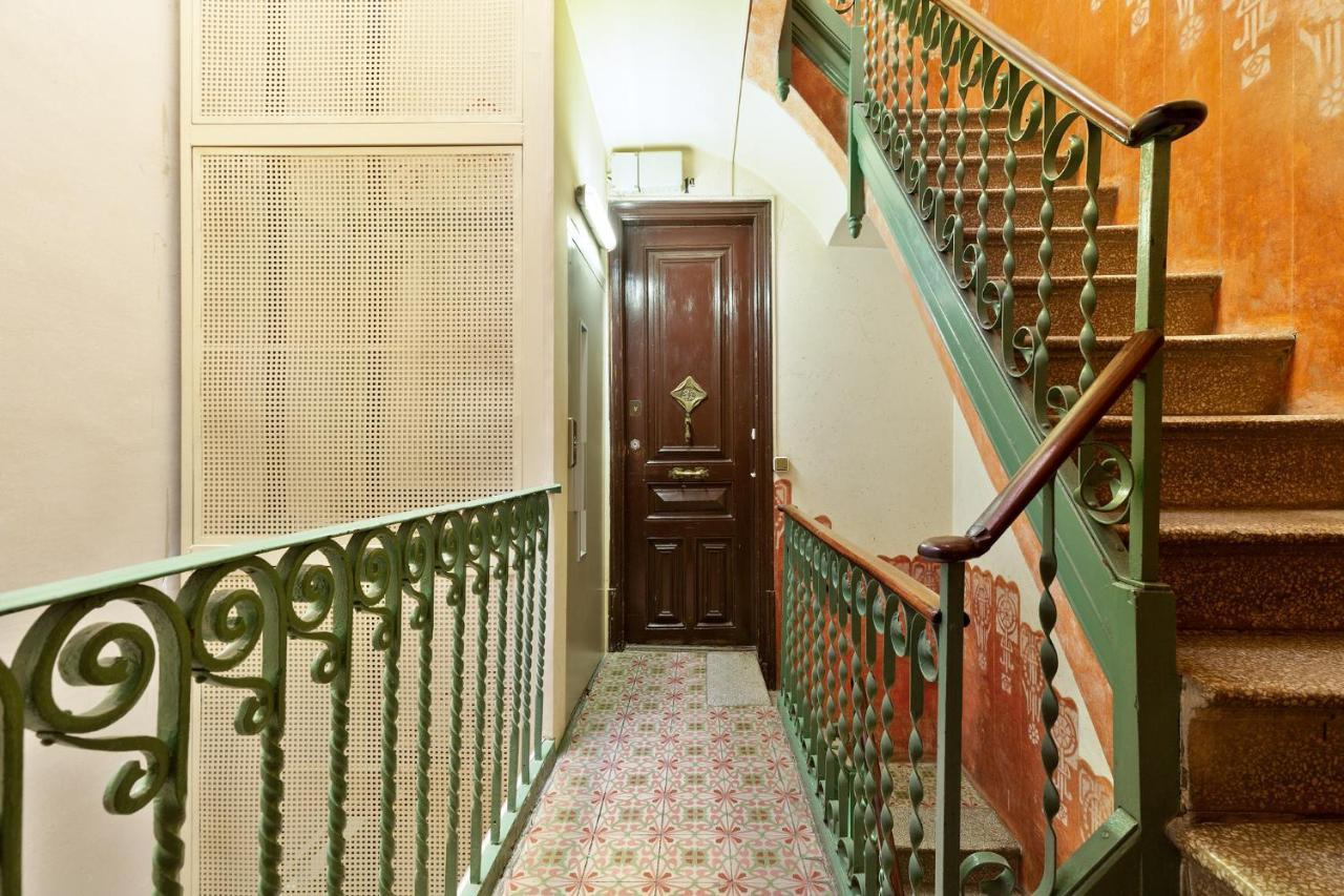 Stay U-Nique Apartments Consell Barcelona Eksteriør bilde